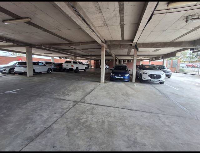 167M² OFFICE TO LET IN VINCENT